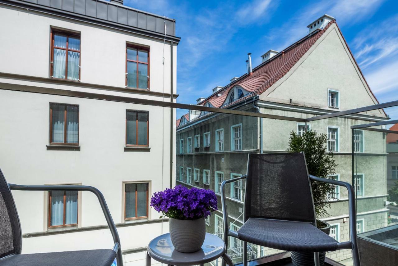 Apartment Unic Dominikanska Poznan